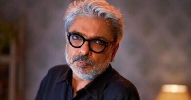 Sanjay Leela Bhansali: क्या हार्ट अटैक के कारण अस्पताल में भर्ती हुए थे संजय लीला भंसाली? फैमिली ने बताया सच Sanjay Leela Bhansali: क्या हार्ट अटैक के कारण अस्पताल में भर्ती हुए थे संजय लीला भंसाली? फैमिली ने बताया सच
