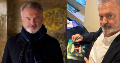 Sam Neill Passes Away: जुरासिक पार्क एक्टर सैम नील का 78 साल की उम्र में निधन, शोक में डूबे फैंस, अनुपम खेर ने दी श्रद्धांजलि Sam Neill Passes Away: जुरासिक पार्क एक्टर सैम नील का 78 साल की उम्र में निधन, शोक में डूबे फैंस, अनुपम खेर ने दी श्रद्धांजलि